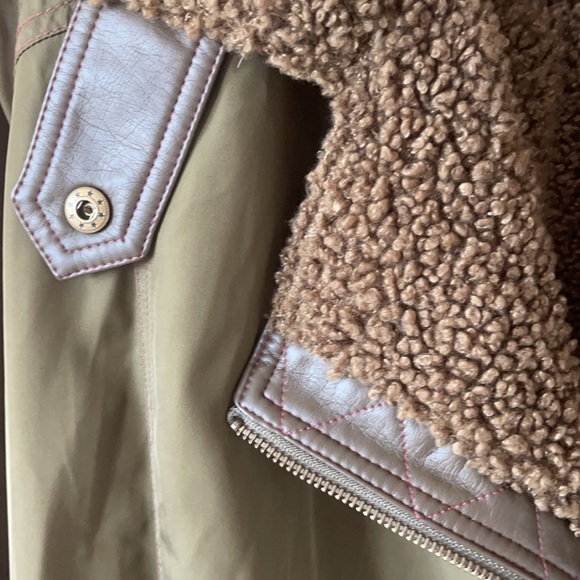 Like new Anthropologie Jacket - Picture 4 of 9